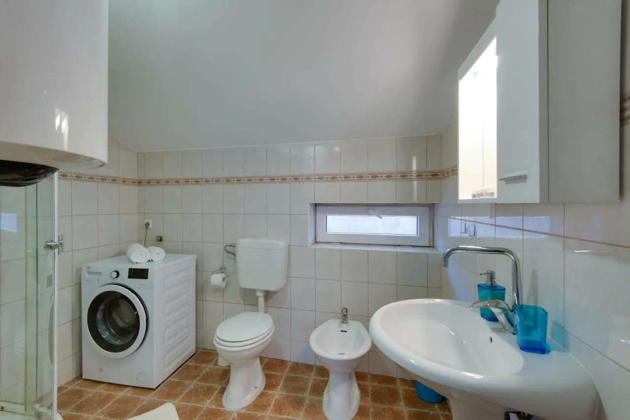 Apartmani Admiral Viskovo